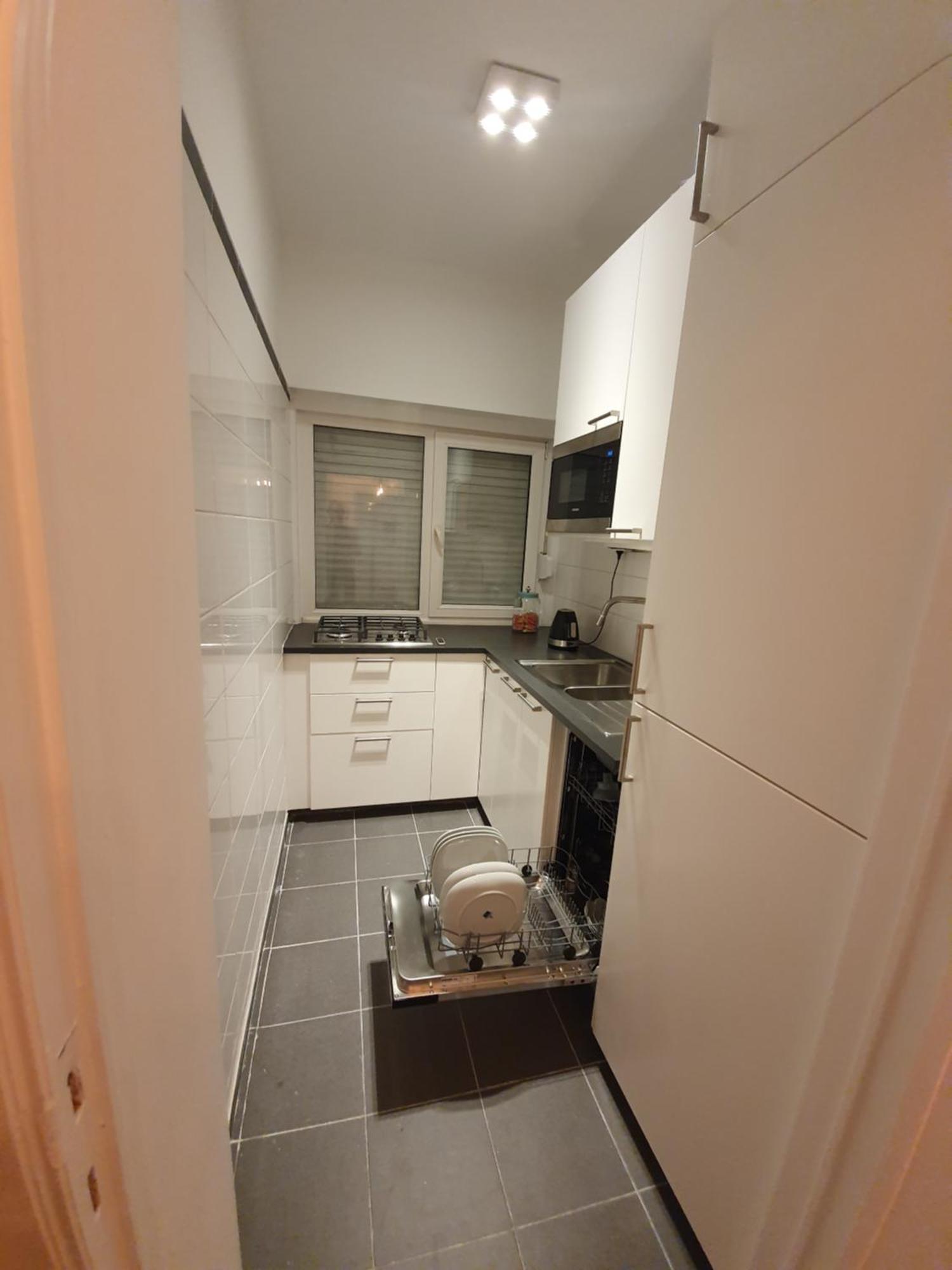 Antwerp Hideaway, Outside Of Low Emission Zone Exterior photo