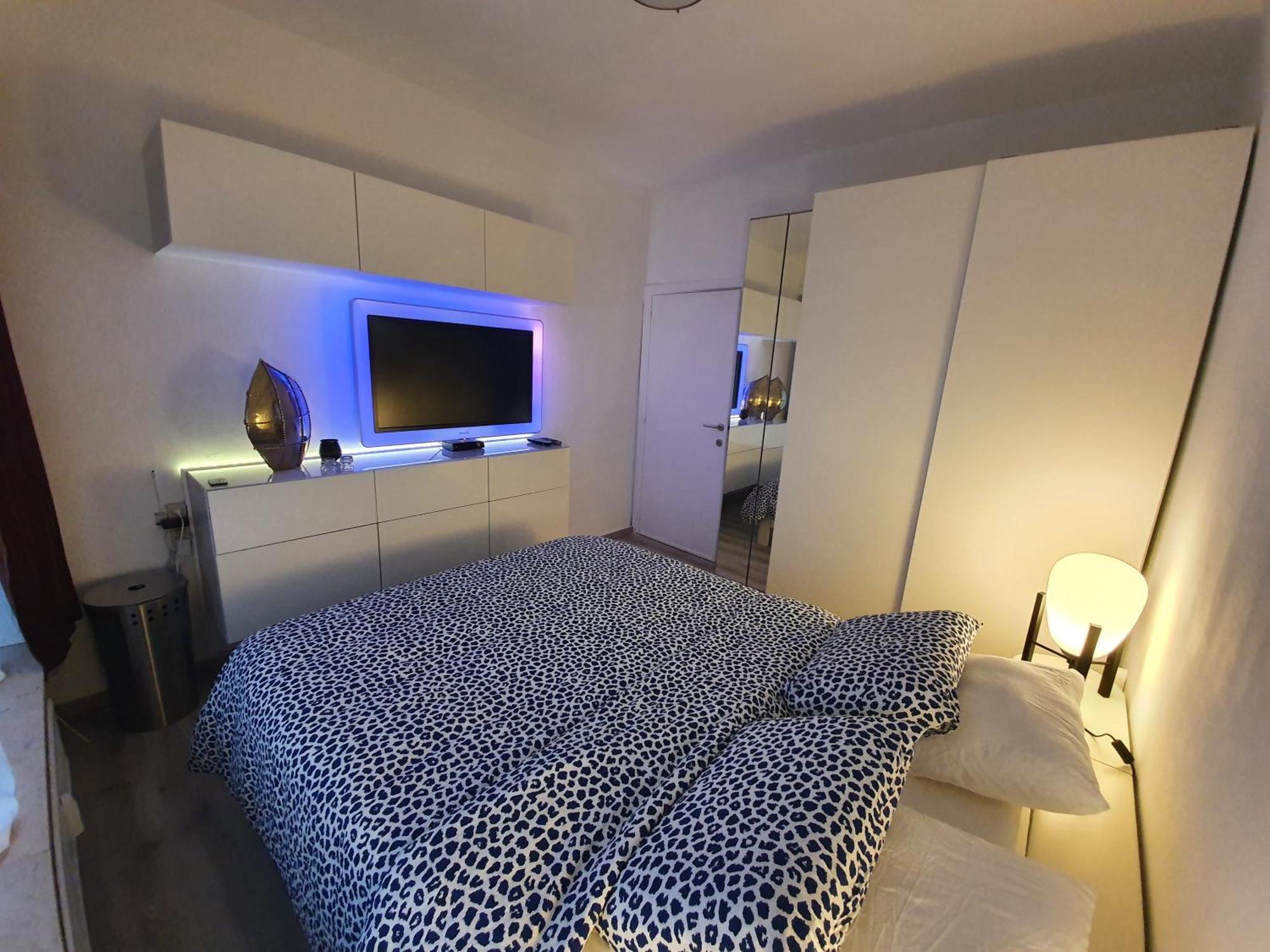 Antwerp Hideaway, Outside Of Low Emission Zone Exterior photo