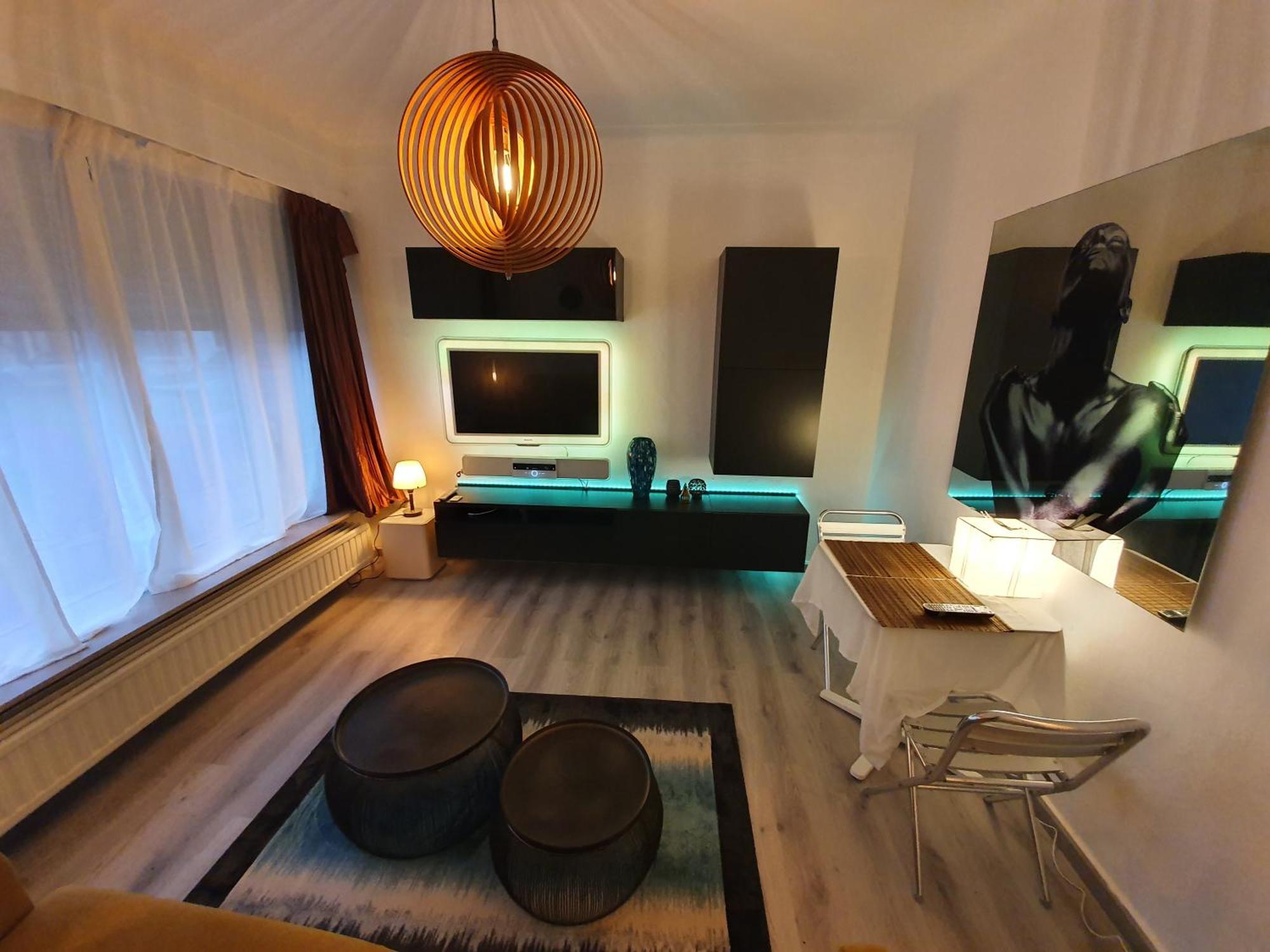 Antwerp Hideaway, Outside Of Low Emission Zone Exterior photo