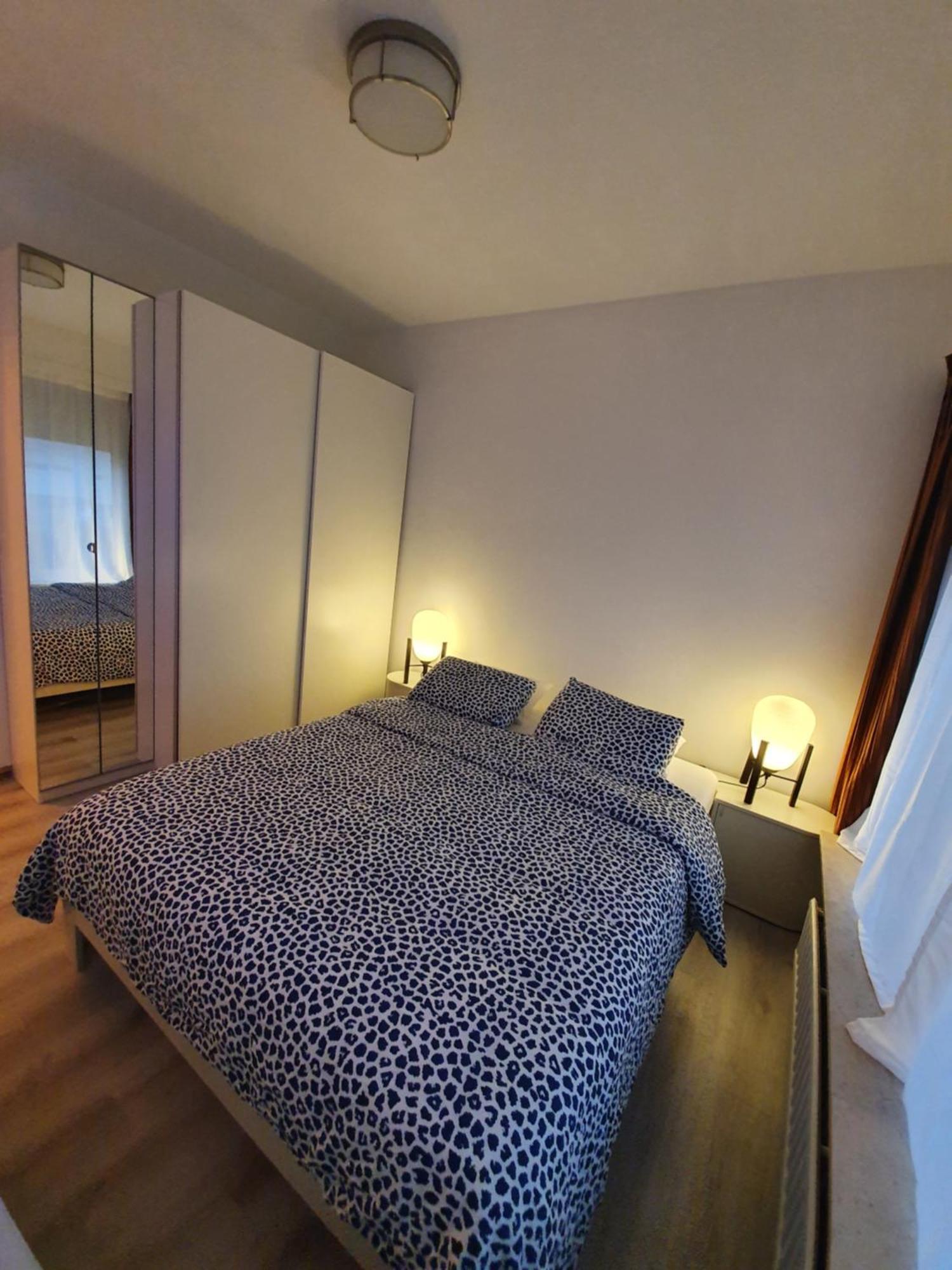 Antwerp Hideaway, Outside Of Low Emission Zone Exterior photo